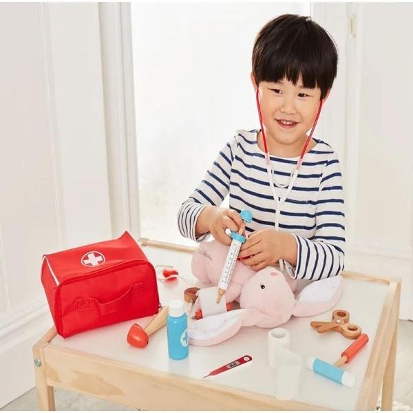 ELC WOODEN MEDICAL CASE - 200210