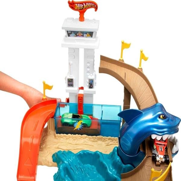 MATTEL HOTWHEELS COLOR SHIFTR SHARKPRT SHOWDWN - BGK04