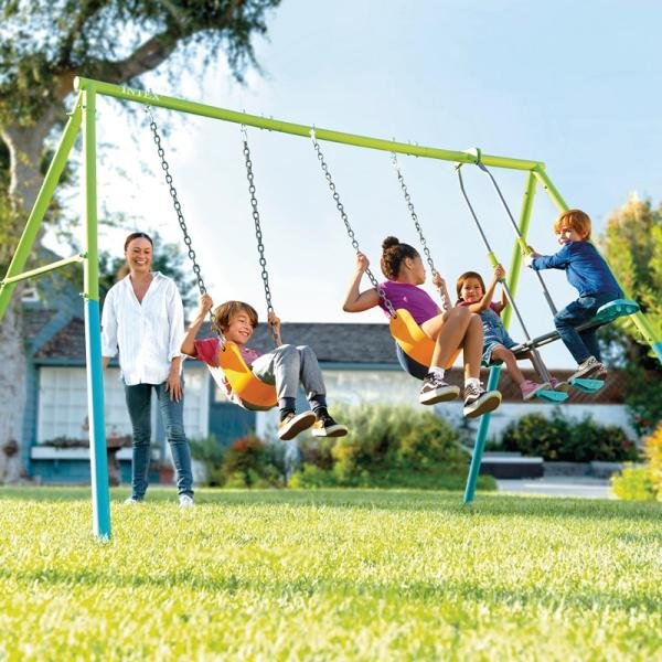 INTEX SWING AND GLIDE FOUR FEATURE SET, Age 3-10 - 44131