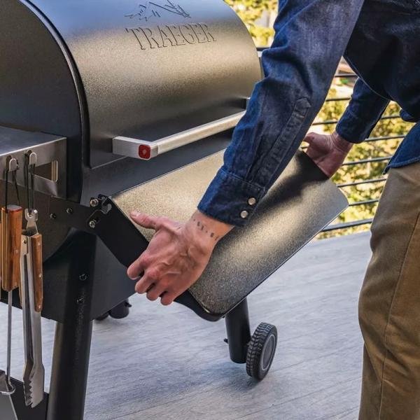 TRAEGER FOLDING SHELF - IRONWOOD 885, PRO 780 - BAC564