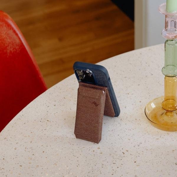 Peak Design Mobile Wallet Stand - Redwood - M-WA-AB-RD-1