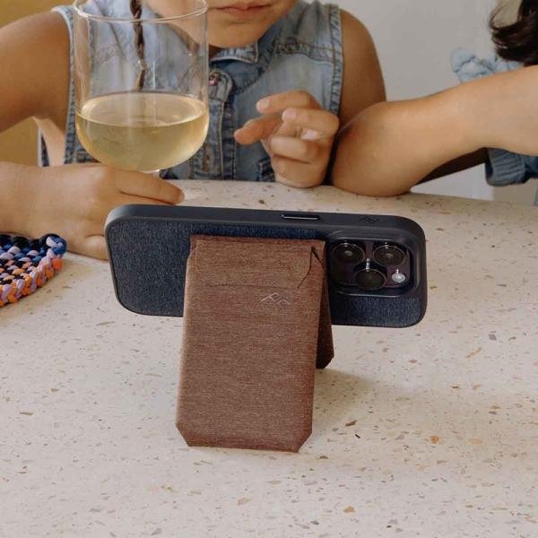 Peak Design Mobile Wallet Stand - Redwood - M-WA-AB-RD-1