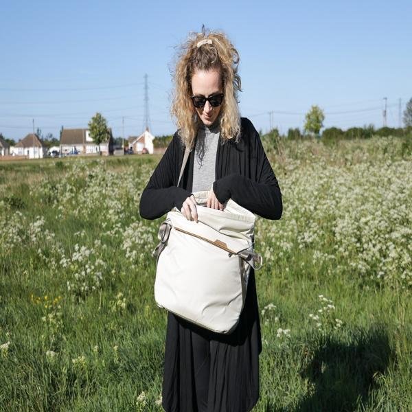 Peak Design Everyday Tote 15L v2 - Bone - BEDT-15-BO-2
