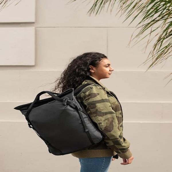 Peak Design Everyday Totepack 20L v2 - Black - BEDTP-20-BK-2