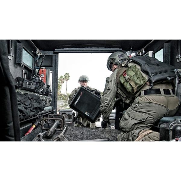Pelican 1607AirNF,WL/NF,PB,BLACK - 016070-0011-110