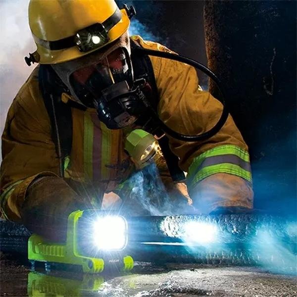 Pelican 9415I,NiMH-FAST,LED-220v-INT'L,IECEx,YW - 094150-0002-245I