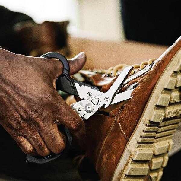 Leatherman Raptor-Black/Molle/Box-Int - 831742