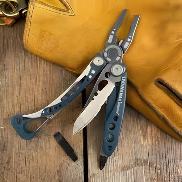 Leatherman Skeletool®Columbia Blue Box***SPO*** - 832209