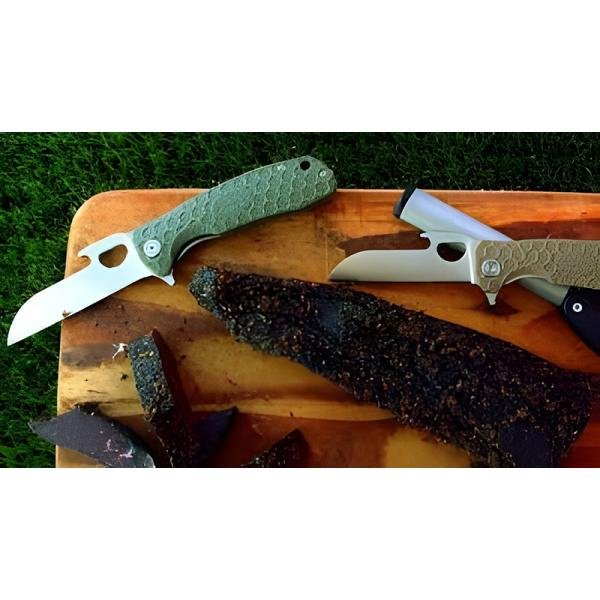 Honey Badger Tong Medium Blue L/R - HB1214