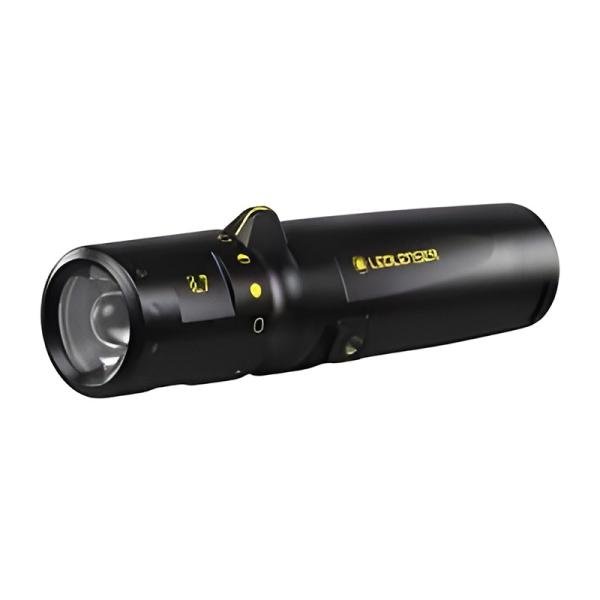 Ledlenser iL7 flashlight gift box **EOL** - LL500838