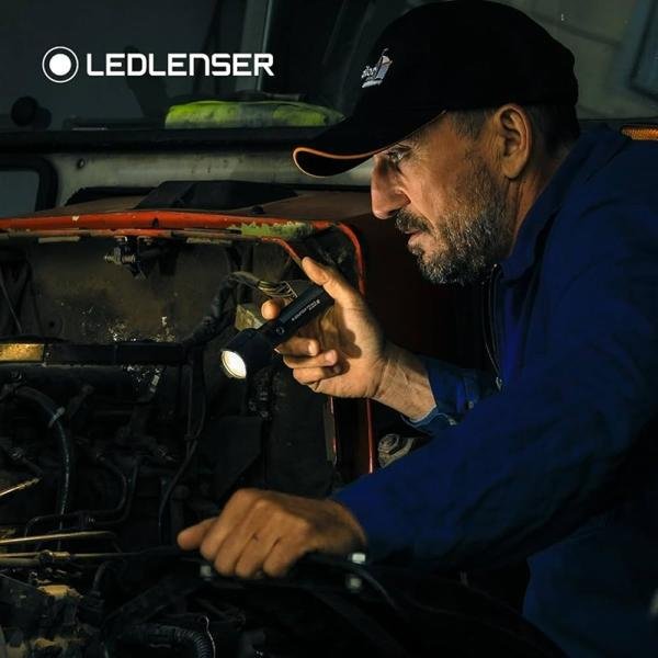 Ledlenser i17R flashlight case **EOL** - LL500890
