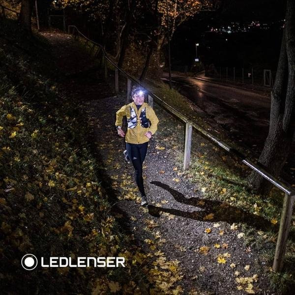 Ledlenser HF4R Core Black headlamp gift box - LL502790